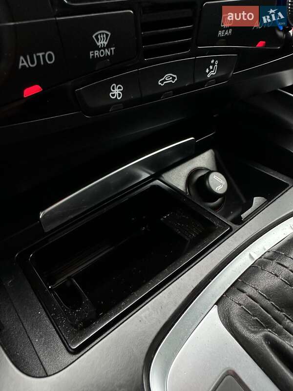 Внедорожник / Кроссовер Audi Q5 2013 в Белогородке