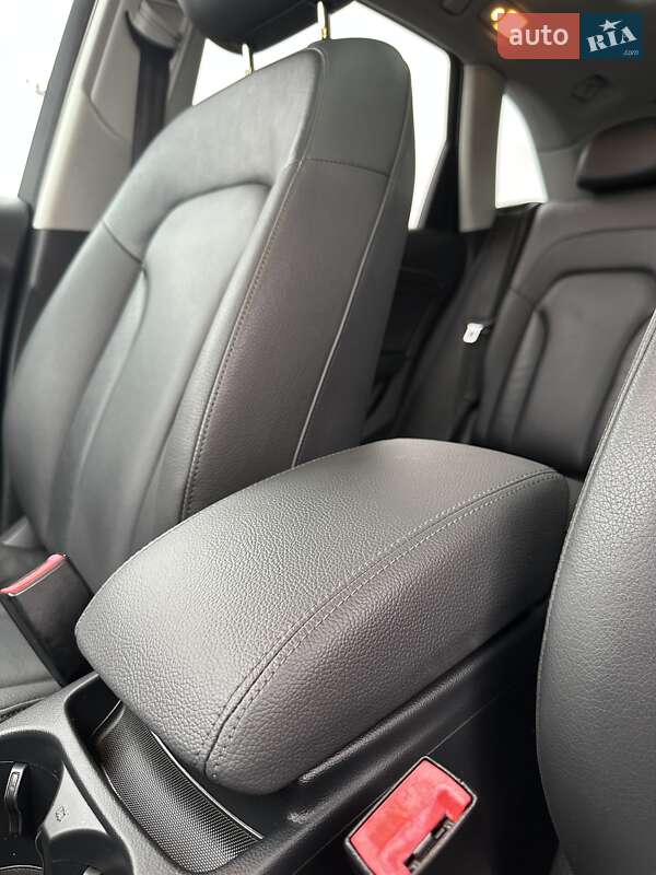 Внедорожник / Кроссовер Audi Q5 2013 в Белогородке