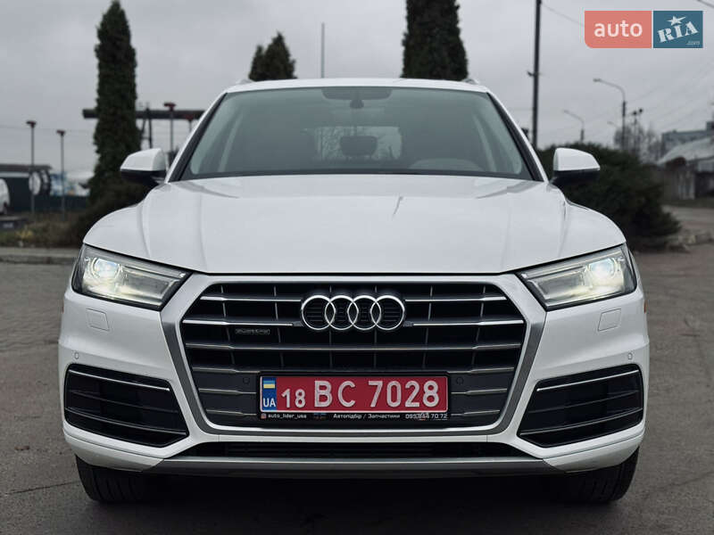 Внедорожник / Кроссовер Audi Q5 2017 в Сумах