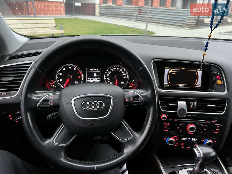 Внедорожник / Кроссовер Audi Q5 2015 в Самборе