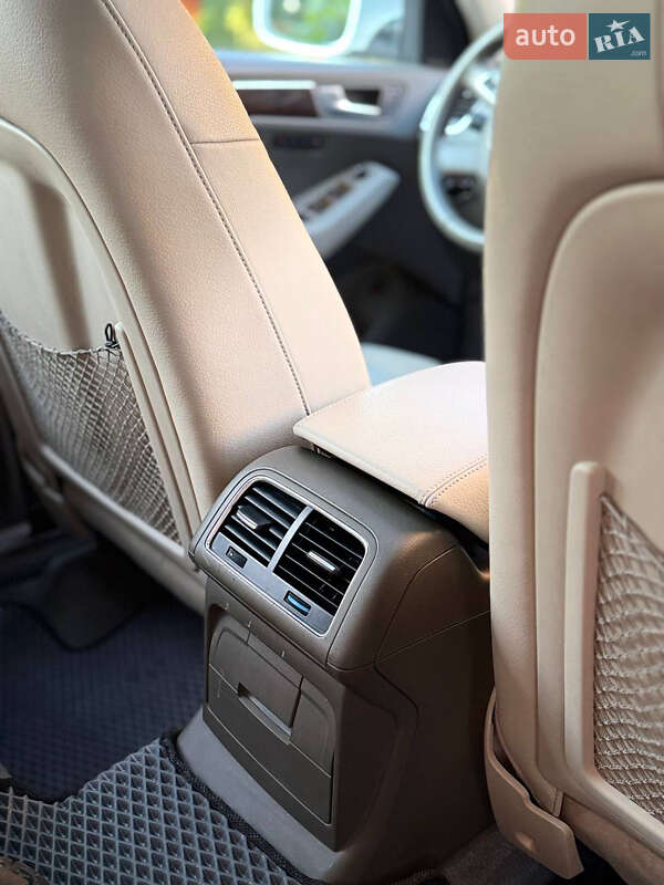 Внедорожник / Кроссовер Audi Q5 2012 в Тернополе