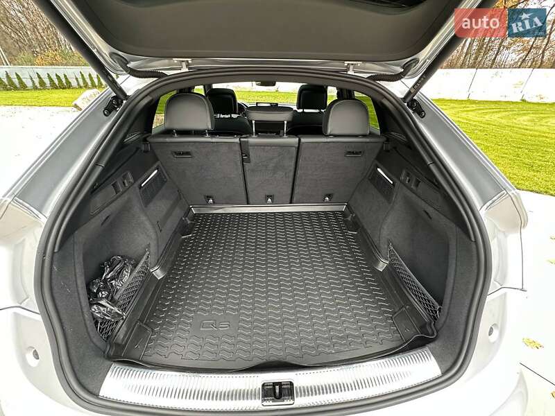 Позашляховик / Кросовер Audi Q5 2021 в Луцьку