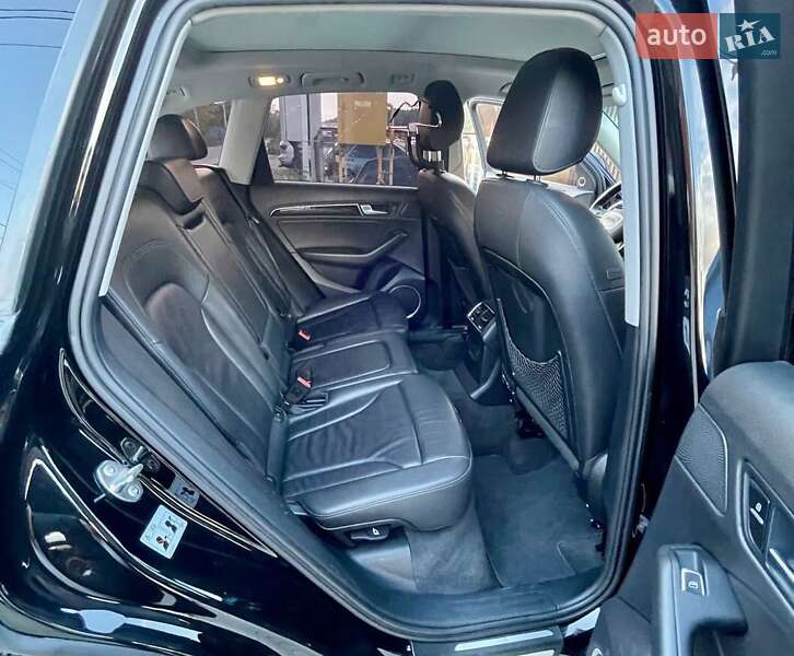 Позашляховик / Кросовер Audi Q5 2015 в Києві