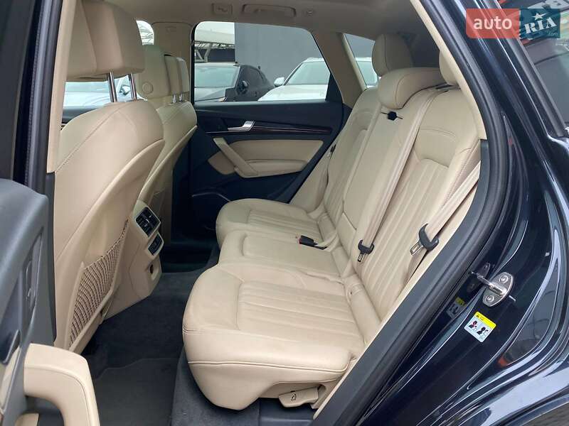 Позашляховик / Кросовер Audi Q5 2017 в Львові фото 23 Позашляховик / Кросовер Audi Q5 2017 в Львові