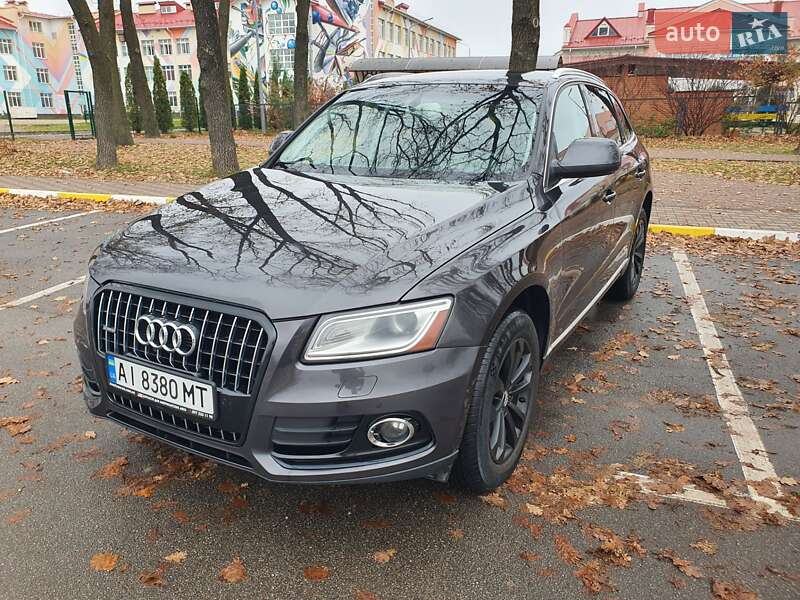 Внедорожник / Кроссовер Audi Q5 2014 в Петропавловской Борщаговке