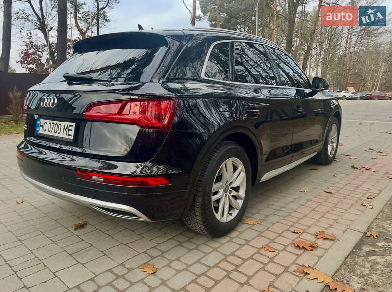 Позашляховик / Кросовер Audi Q5 2020 в Львові фото 17 Позашляховик / Кросовер Audi Q5 2020 в Львові