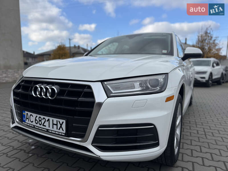 Позашляховик / Кросовер Audi Q5 2017 в Луцьку фото 10 Позашляховик / Кросовер Audi Q5 2017 в Луцьку