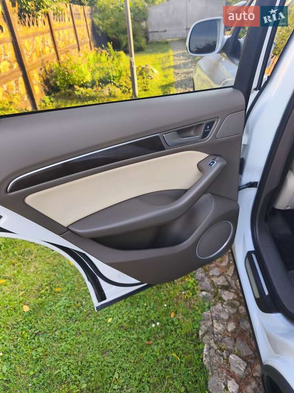 Внедорожник / Кроссовер Audi Q5 2014 в Тысменице