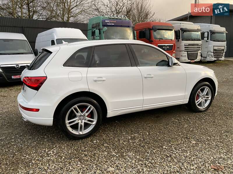 Внедорожник / Кроссовер Audi Q5 2014 в Мукачево