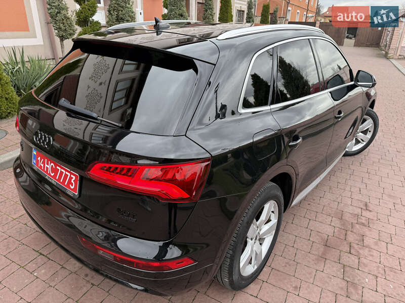 Внедорожник / Кроссовер Audi Q5 2019 в Стрые