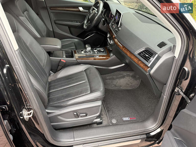 Внедорожник / Кроссовер Audi Q5 2019 в Стрые