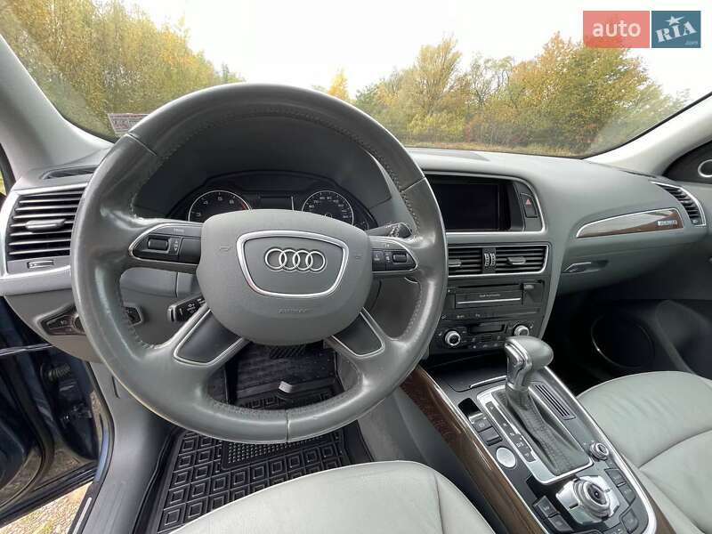 Позашляховик / Кросовер Audi Q5 2016 в Івано-Франківську