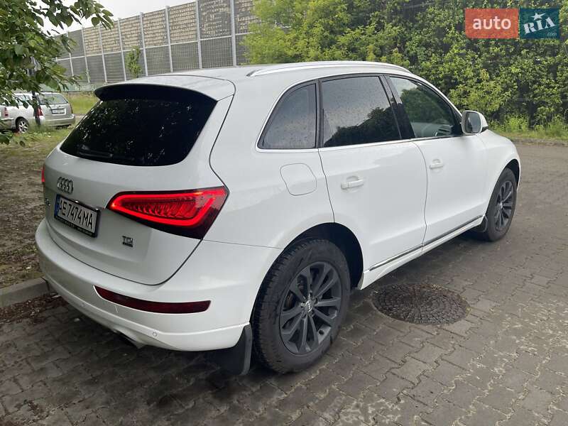 Позашляховик / Кросовер Audi Q5 2013 в Києві