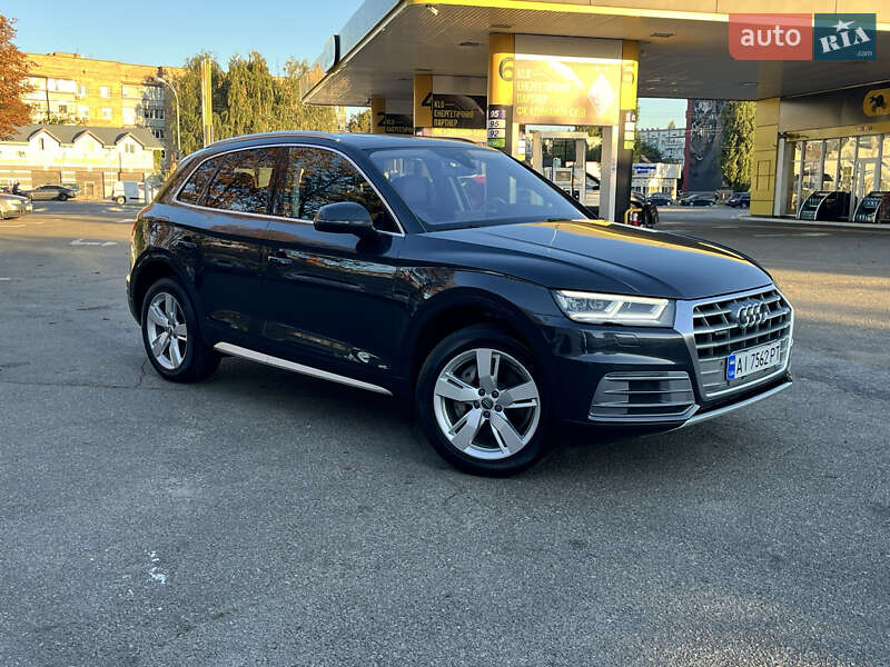 Позашляховик / Кросовер Audi Q5 2017 в Василькові