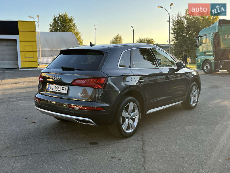 Позашляховик / Кросовер Audi Q5 2017 в Василькові
