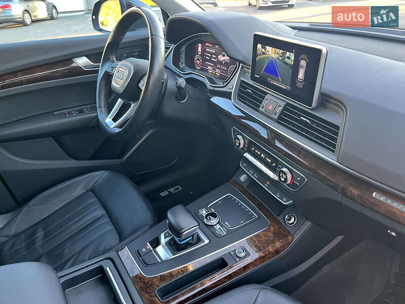 Позашляховик / Кросовер Audi Q5 2017 в Василькові