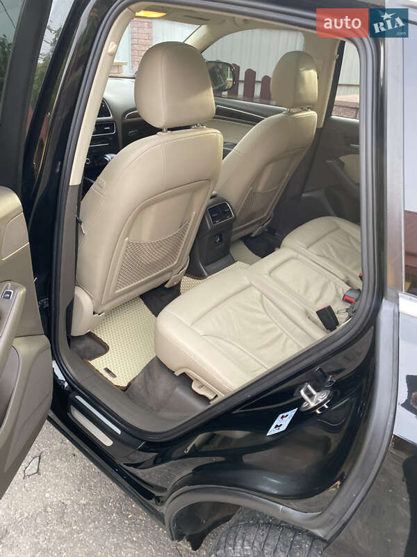 Внедорожник / Кроссовер Audi Q5 2012 в Золочеве