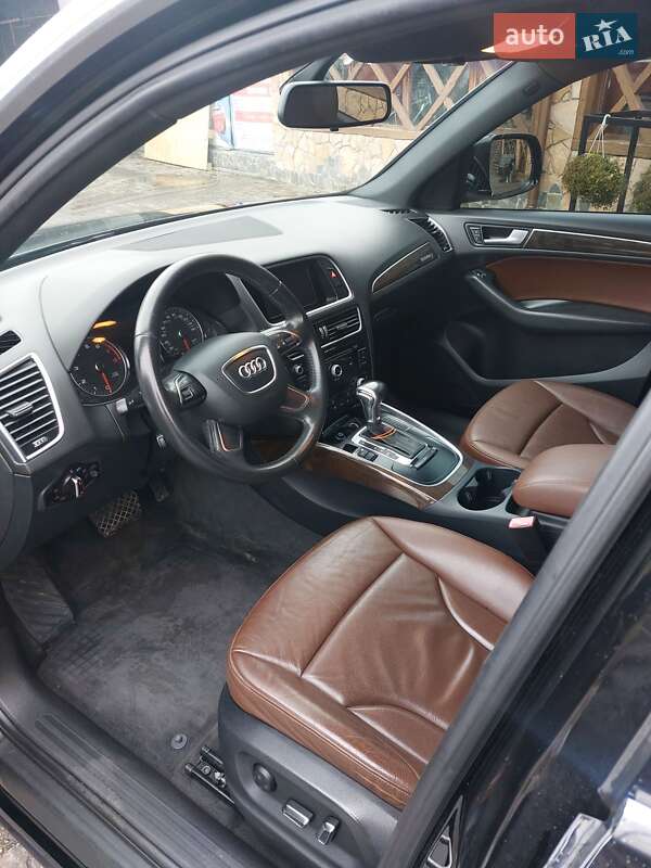 Внедорожник / Кроссовер Audi Q5 2013 в Луцке