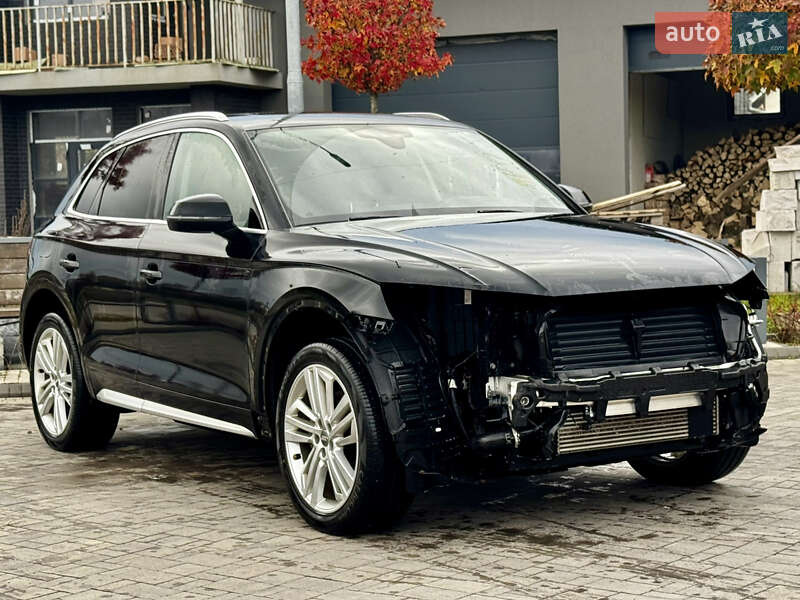 Позашляховик / Кросовер Audi Q5 2018 в Львові