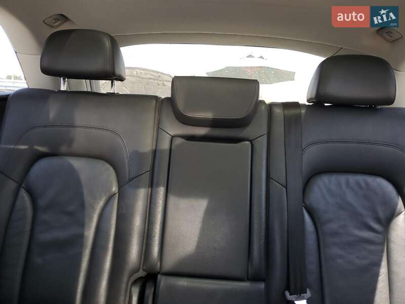 Позашляховик / Кросовер Audi Q5 2016 в Львові