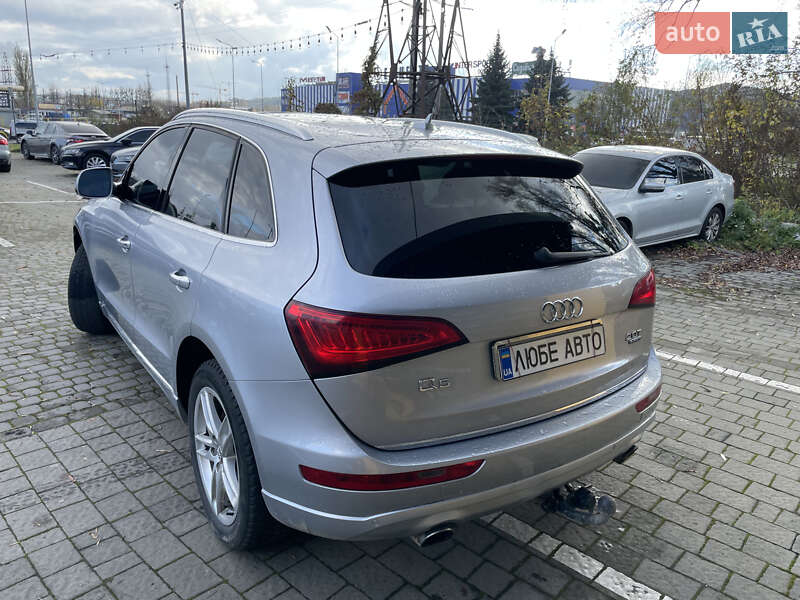 Позашляховик / Кросовер Audi Q5 2015 в Львові