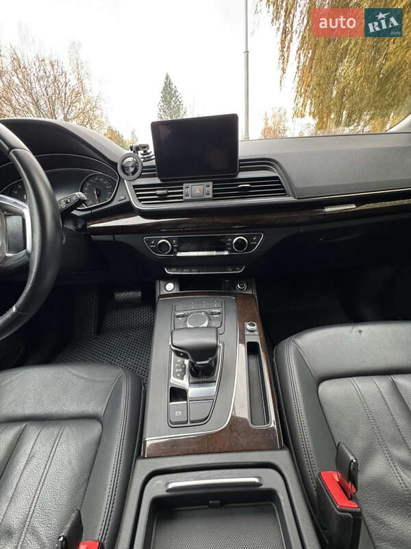 Позашляховик / Кросовер Audi Q5 2019 в Рівному фото 26 Позашляховик / Кросовер Audi Q5 2019 в Рівному