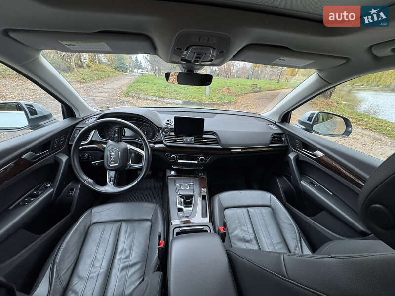 Позашляховик / Кросовер Audi Q5 2019 в Рівному фото 25 Позашляховик / Кросовер Audi Q5 2019 в Рівному