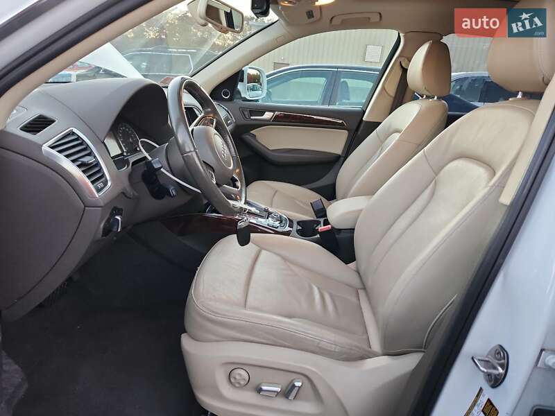 Позашляховик / Кросовер Audi Q5 2015 в Львові