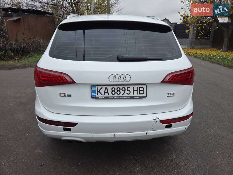Внедорожник / Кроссовер Audi Q5 2011 в Киеве