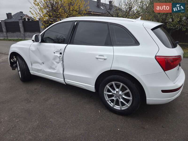 Внедорожник / Кроссовер Audi Q5 2011 в Киеве