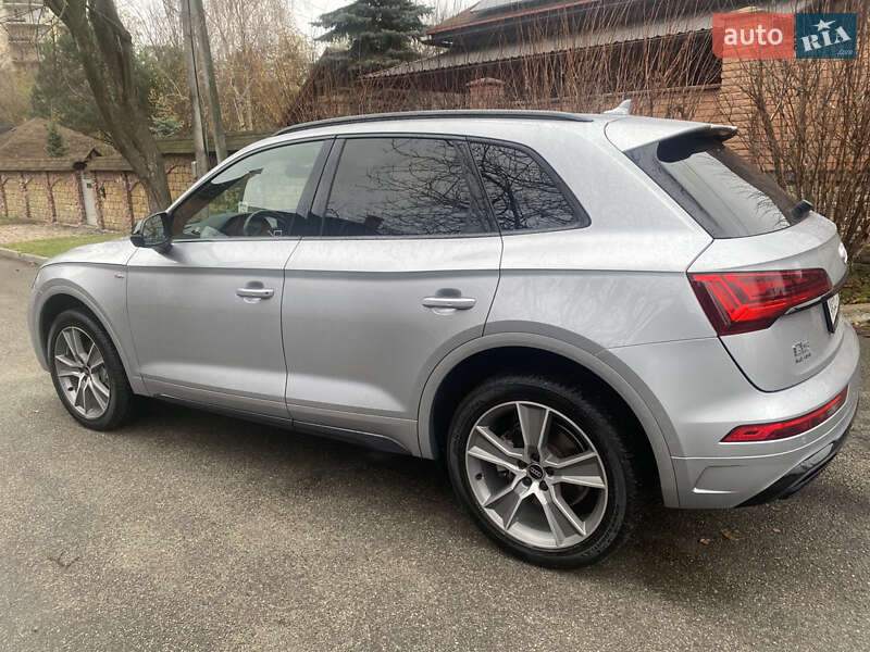 Позашляховик / Кросовер Audi Q5 2020 в Києві фото 4 Позашляховик / Кросовер Audi Q5 2020 в Києві