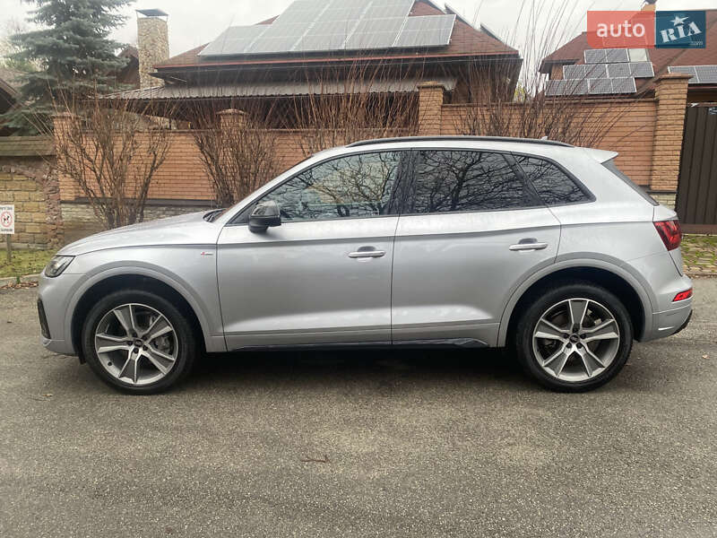 Позашляховик / Кросовер Audi Q5 2020 в Києві фото 5 Позашляховик / Кросовер Audi Q5 2020 в Києві