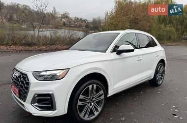Позашляховик / Кросовер Audi Q5 2021 в Києві
