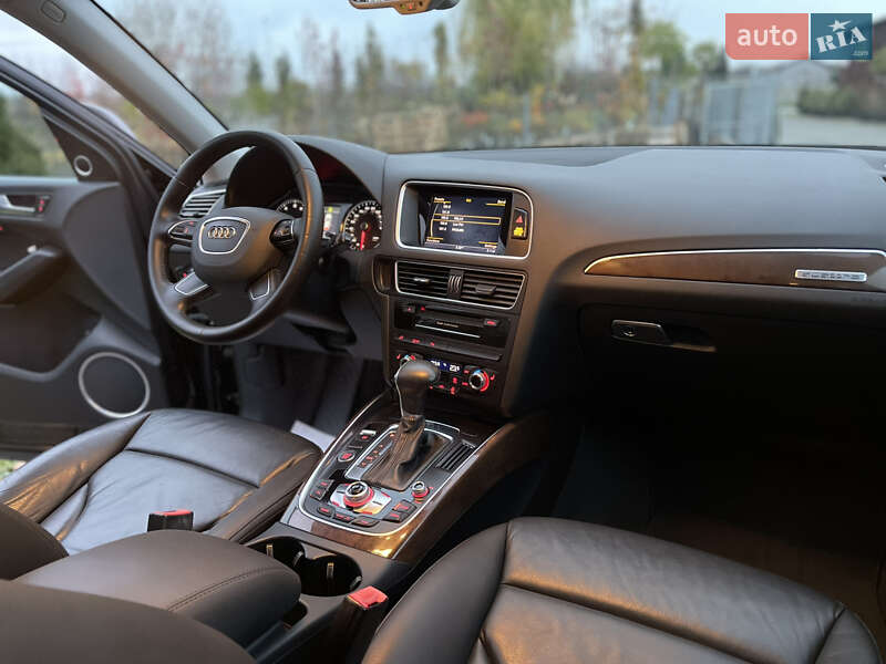 Позашляховик / Кросовер Audi Q5 2016 в Луцьку
