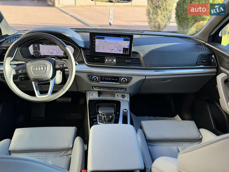 Внедорожник / Кроссовер Audi Q5 2024 в Стрые