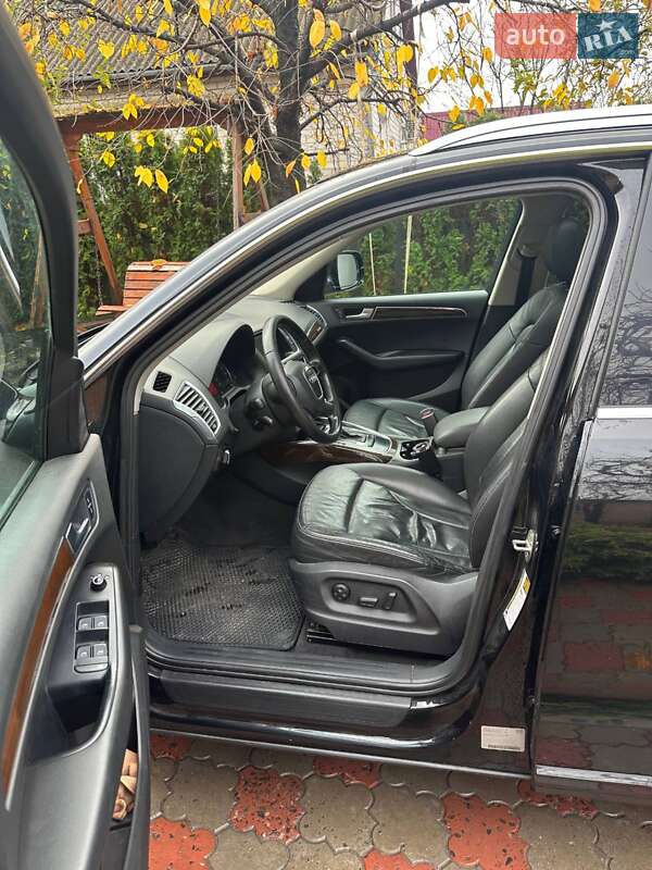 Позашляховик / Кросовер Audi Q5 2010 в Черкасах фото 16 Позашляховик / Кросовер Audi Q5 2010 в Черкасах