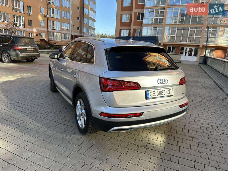 Позашляховик / Кросовер Audi Q5 2019 в Чернівцях