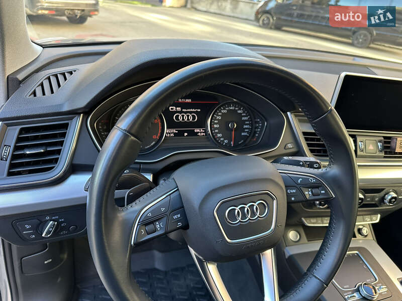 Позашляховик / Кросовер Audi Q5 2019 в Чернівцях