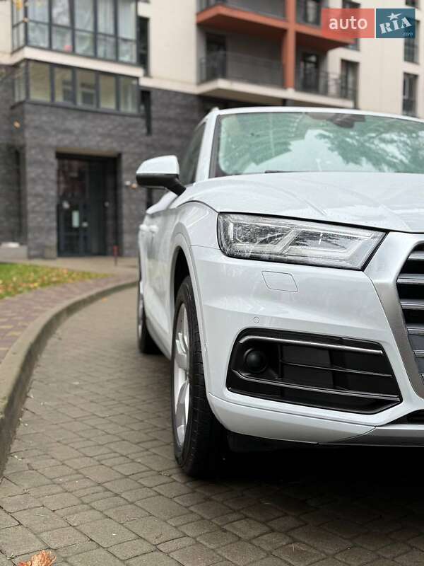 Позашляховик / Кросовер Audi Q5 2019 в Броварах фото 14 Позашляховик / Кросовер Audi Q5 2019 в Броварах