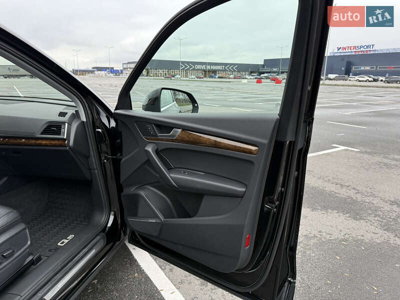 Позашляховик / Кросовер Audi Q5 2018 в Дніпрі