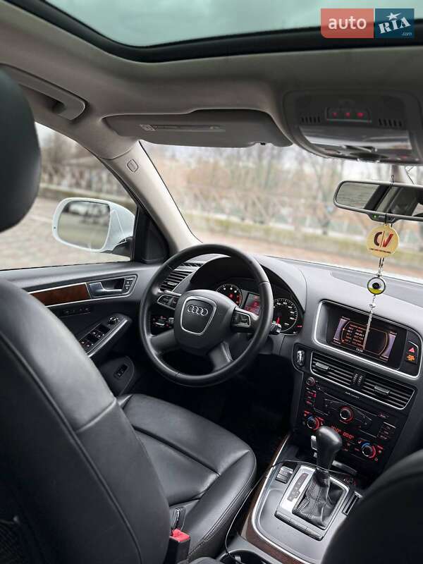 Позашляховик / Кросовер Audi Q5 2011 в Полтаві фото 15 Позашляховик / Кросовер Audi Q5 2011 в Полтаві