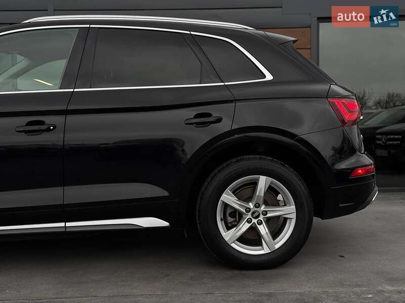Позашляховик / Кросовер Audi Q5 2020 в Рівному