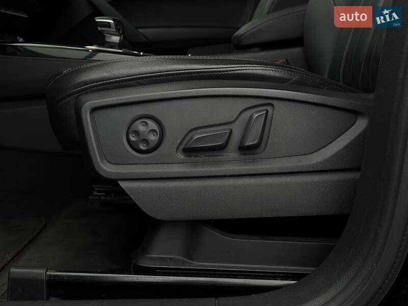 Позашляховик / Кросовер Audi Q5 2020 в Рівному