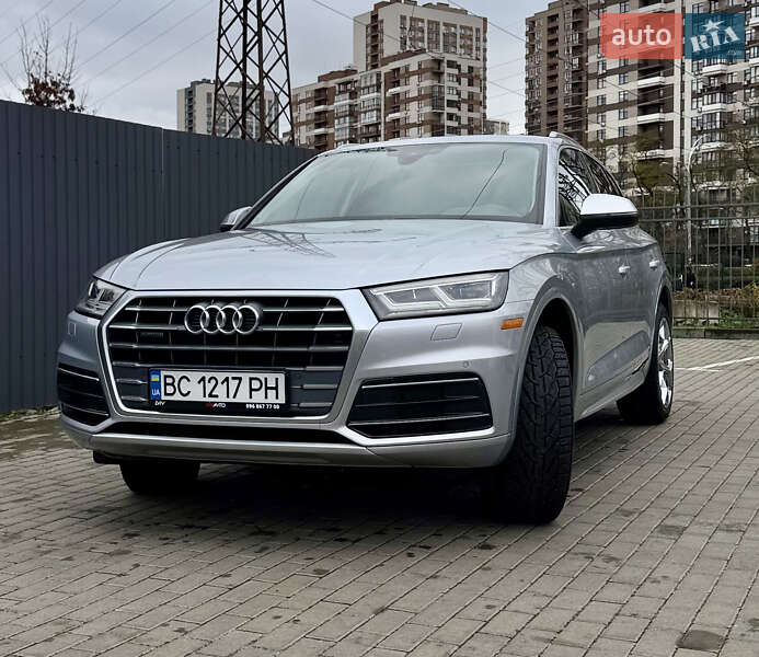 Позашляховик / Кросовер Audi Q5 2018 в Києві фото 30 Позашляховик / Кросовер Audi Q5 2018 в Києві