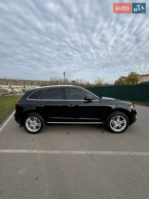 Позашляховик / Кросовер Audi Q5 2016 в Івано-Франківську