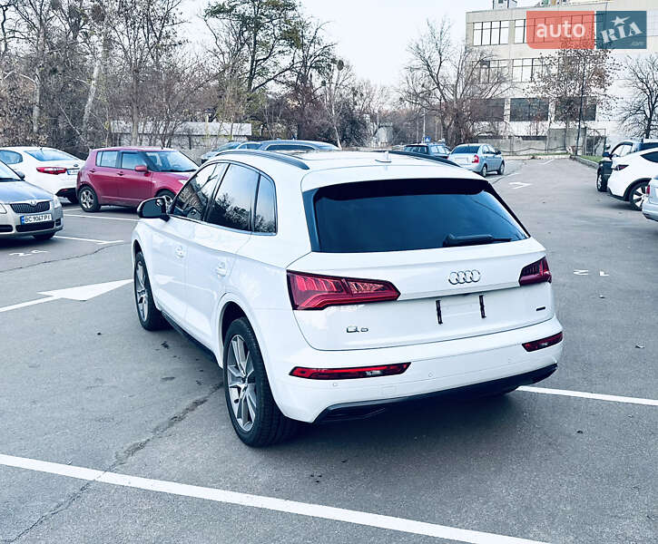 Внедорожник / Кроссовер Audi Q5 2018 в Киеве