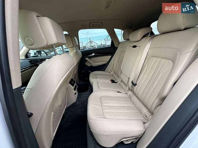 Позашляховик / Кросовер Audi Q5 2020 в Львові фото 15 Позашляховик / Кросовер Audi Q5 2020 в Львові