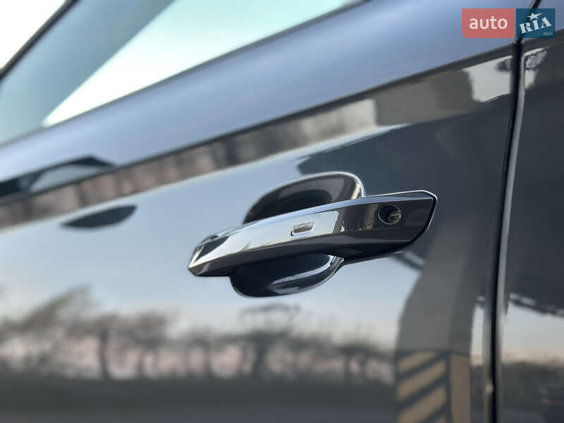 Позашляховик / Кросовер Audi Q5 2018 в Києві