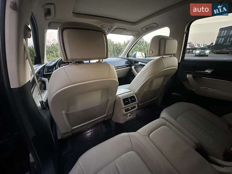 Позашляховик / Кросовер Audi Q5 2018 в Києві