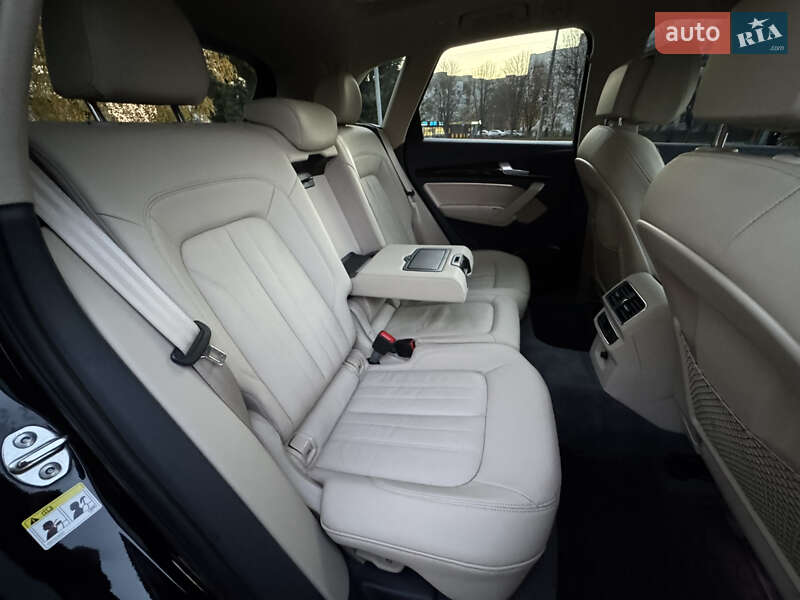 Позашляховик / Кросовер Audi Q5 2018 в Луцьку фото 25 Позашляховик / Кросовер Audi Q5 2018 в Луцьку